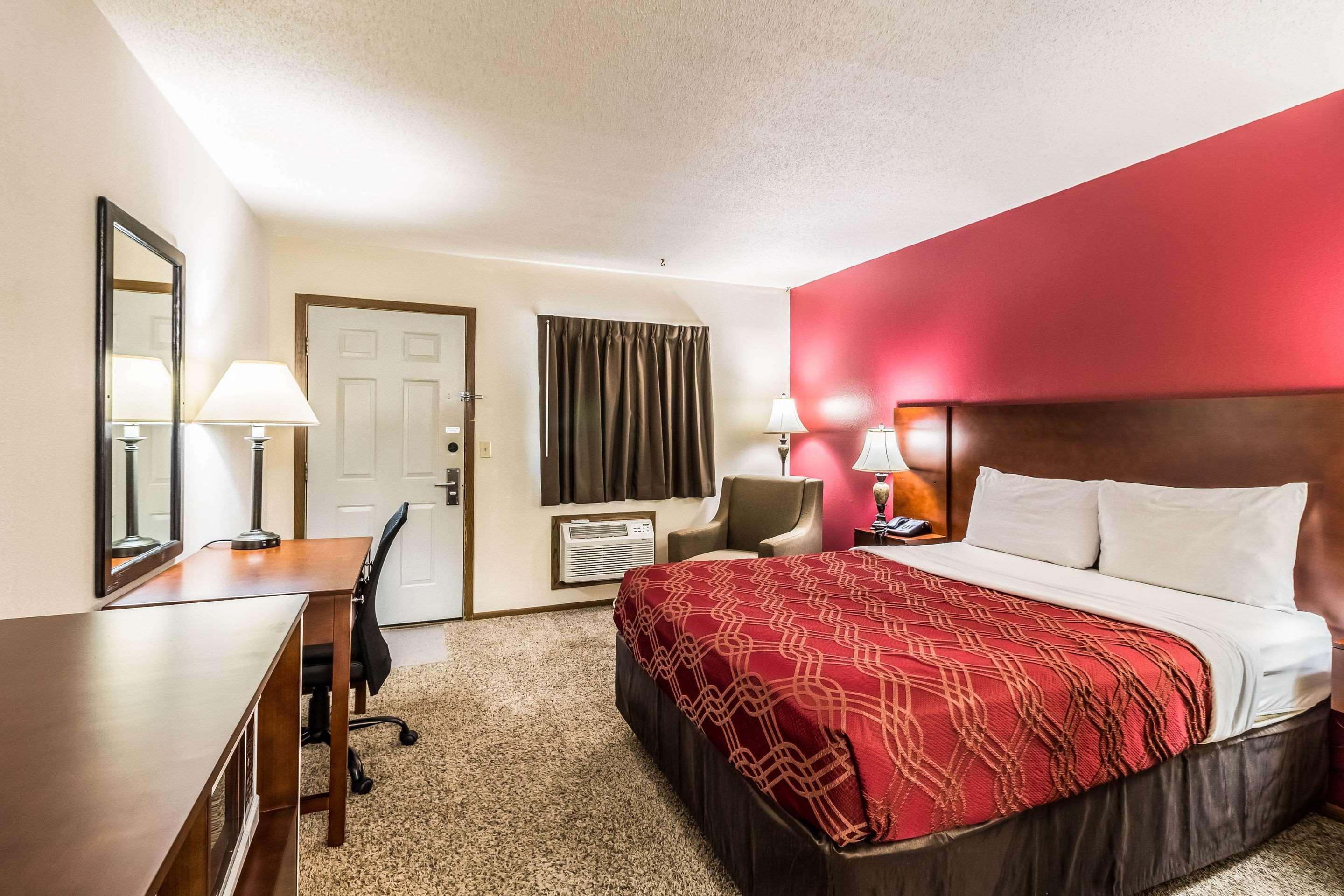 Econo Lodge - Valley City Exterior photo