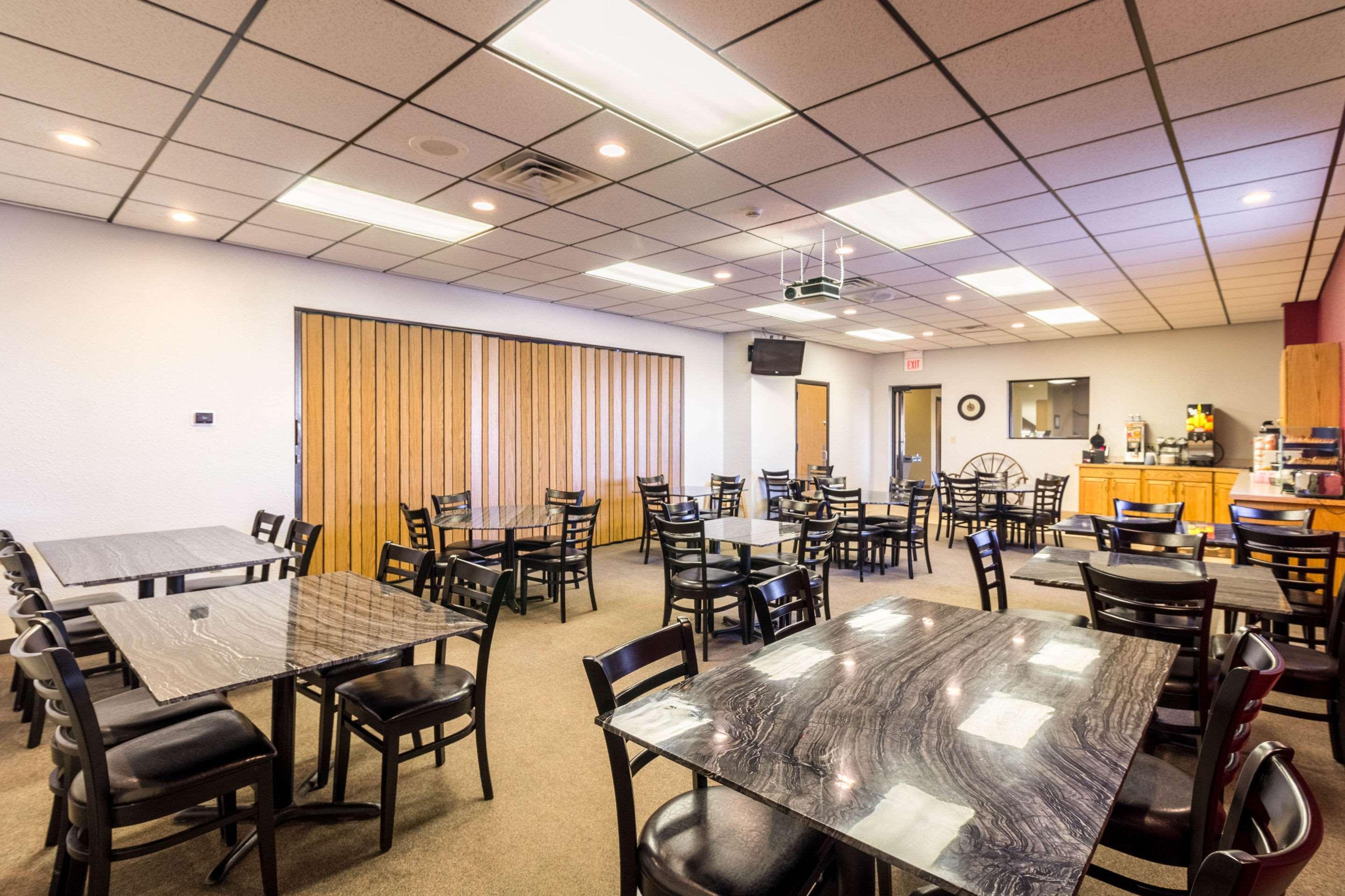 Econo Lodge - Valley City Exterior photo