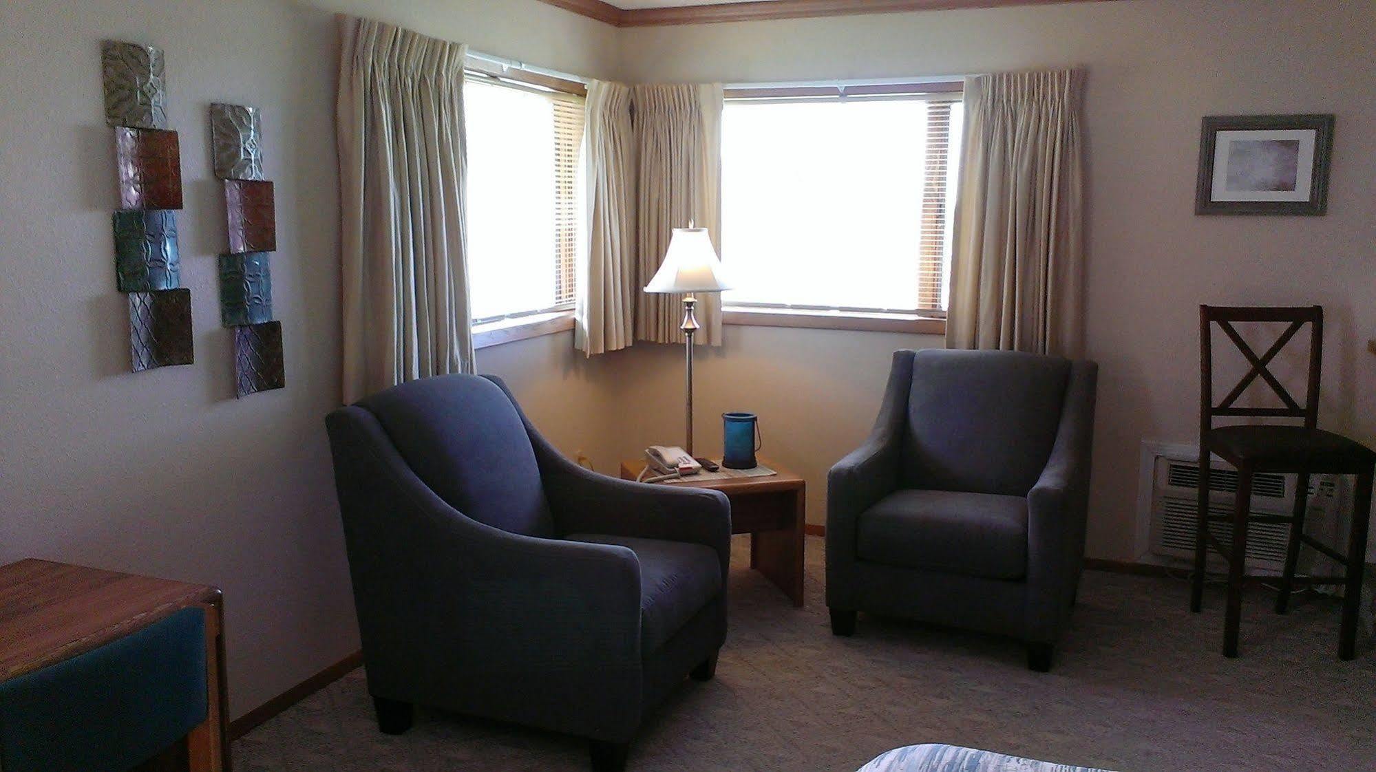 Econo Lodge - Valley City Exterior photo