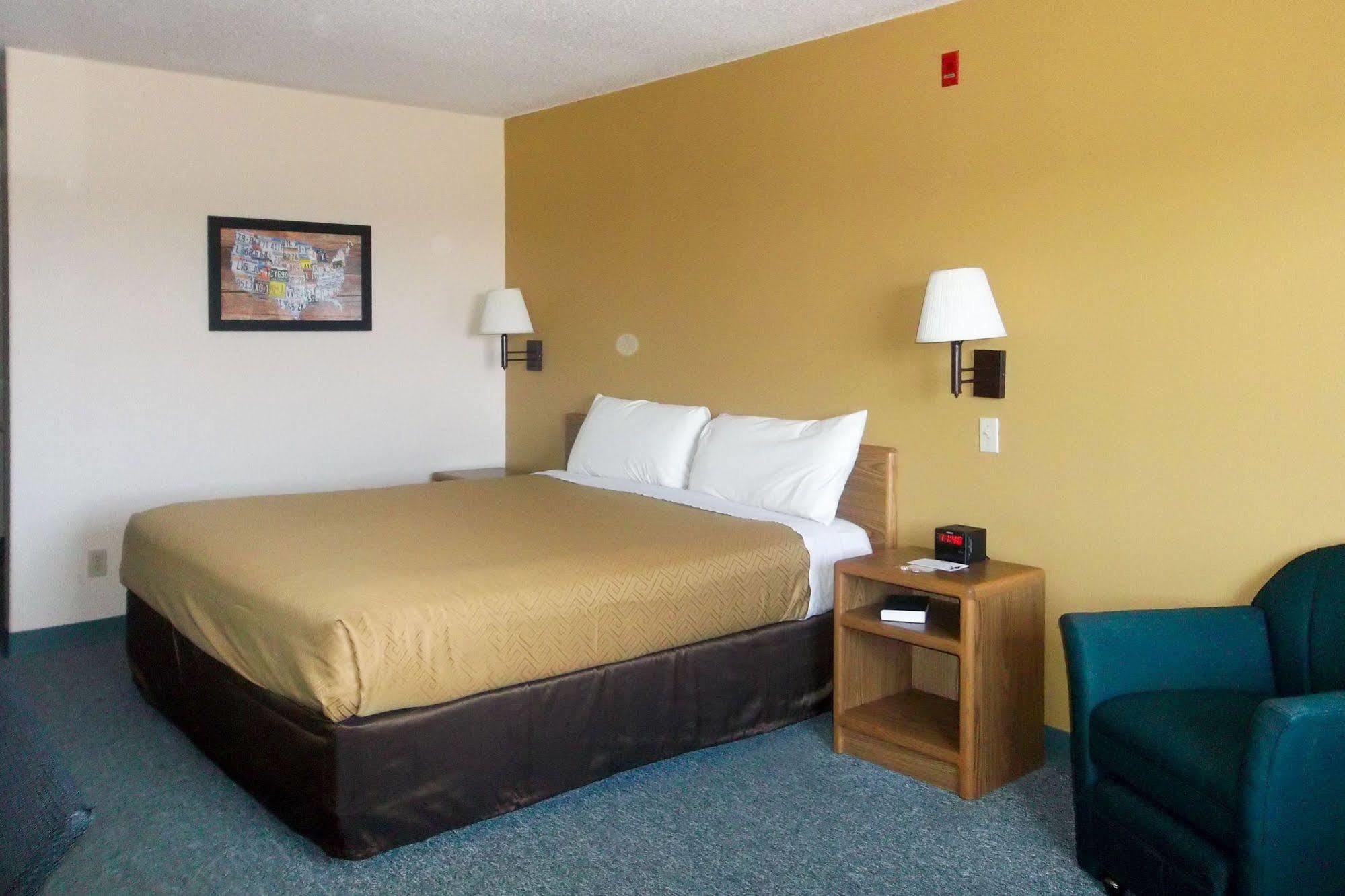 Econo Lodge - Valley City Exterior photo