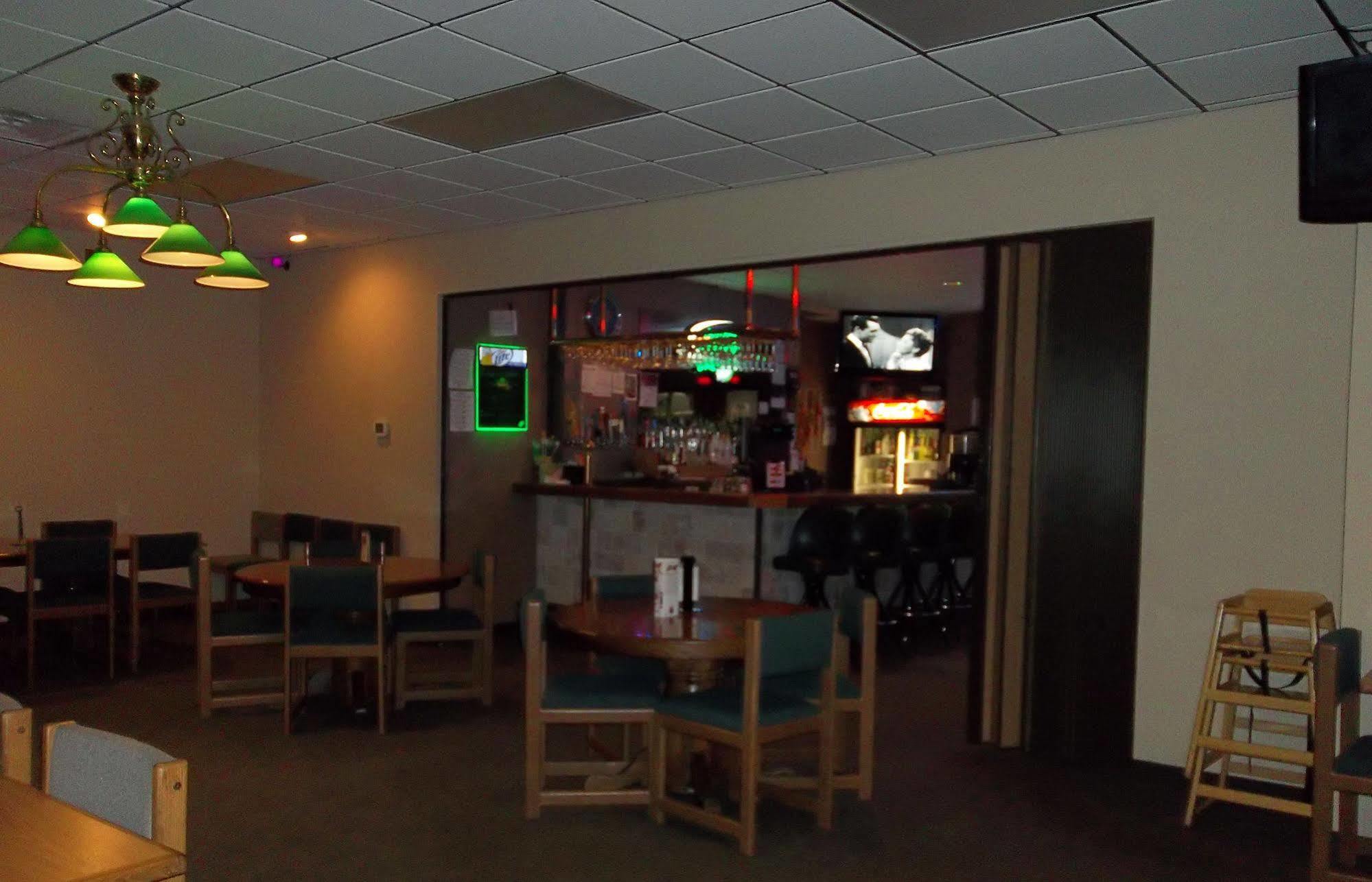 Econo Lodge - Valley City Exterior photo